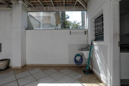 Casa de condomínio para alugar com 100m², 2 quartos e 2 vagas