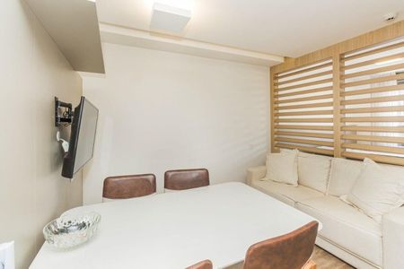 Sala de apartamento para alugar com 1 quarto, 42m² em Petrópolis, Porto Alegre