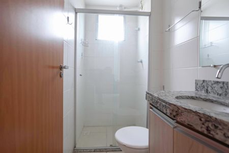 Apartamento à venda com 60m², 2 quartos e 2 vagasBanheiro social 