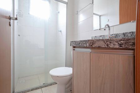 Apartamento à venda com 60m², 2 quartos e 2 vagasBanheiro social 