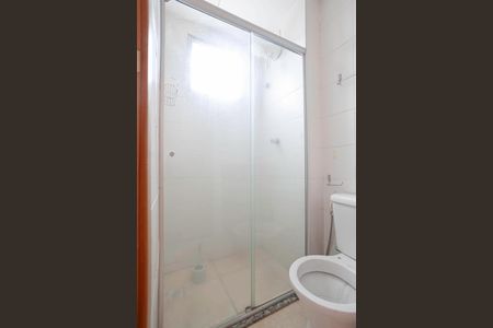 Apartamento à venda com 60m², 2 quartos e 2 vagasBanheiro da suíte 