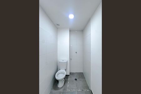 Apartamento para alugar com 38m², 1 quarto e sem vaga Apartamento para alugar com 38m², 1 quarto e sem vagaBanheiro