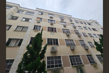 Apartamento para alugar com 55m², 2 quartos e 1 vaga Apartamento para alugar com 55m², 2 quartos e 1 vagaFachada do bloco