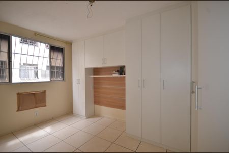 Quarto 2 de apartamento para alugar com 2 quartos, 55m² em Guadalupe, Rio de Janeiro
