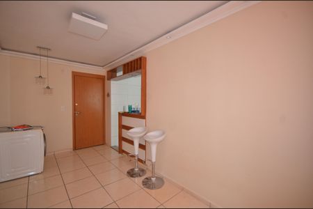 Sala de apartamento para alugar com 2 quartos, 55m² em Guadalupe, Rio de Janeiro