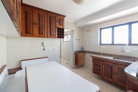 Apartamento para alugar com 100m², 3 quartos e 2 vagas Apartamento para alugar com 100m², 3 quartos e 2 vagasCozinha