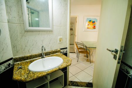 Apartamento para alugar com 60m², 2 quartos e 1 vaga
