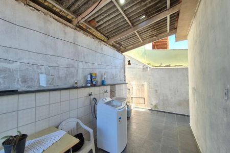Casa à venda com 177m², 3 quartos e 3 vagas Casa à venda com 177m², 3 quartos e 3 vagasÁrea de Serviço