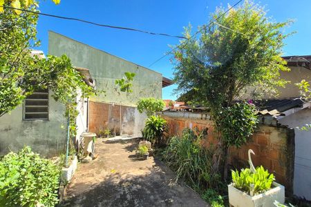 Casa à venda com 177m², 3 quartos e 3 vagas Casa à venda com 177m², 3 quartos e 3 vagasQuintal