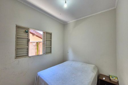 Casa à venda com 177m², 3 quartos e 3 vagas Casa à venda com 177m², 3 quartos e 3 vagasQuarto 2