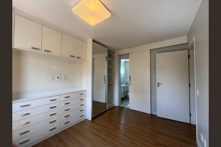 Quarto de apartamento para alugar com 2 quartos, 108m² em Vila Nova Conceição, São Paulo