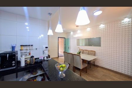 Casa à venda com 180m², 3 quartos e 2 vagas