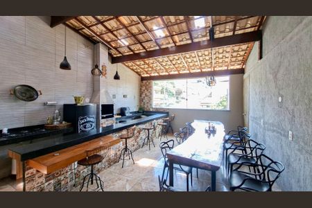 Casa à venda com 180m², 3 quartos e 2 vagas