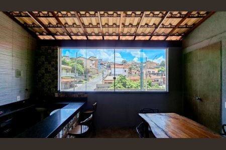 Casa à venda com 180m², 3 quartos e 2 vagas