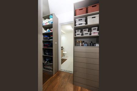 Apartamento à venda com 140m², 3 quartos e 2 vagasSuíte 1