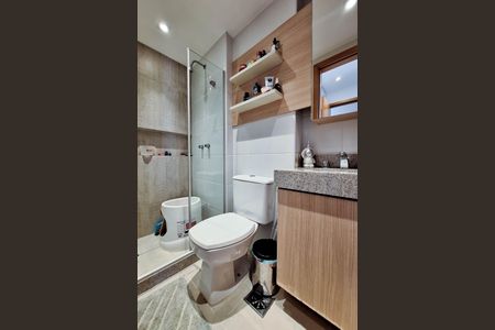 Apartamento à venda com 85m², 2 quartos e 1 vaga Apartamento à venda com 85m², 2 quartos e 1 vagaBanheiro da Suíte 1