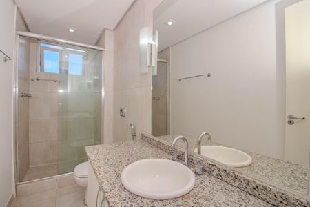 Apartamento à venda com 82m², 2 quartos e 1 vaga Apartamento à venda com 82m², 2 quartos e 1 vagaBanheiro