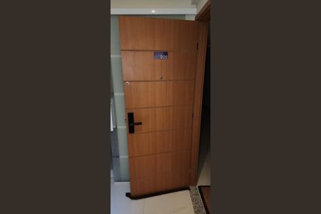 Apartamento à venda com 63m², 2 quartos e 1 vagaPorta de entrada