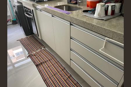 Apartamento à venda com 63m², 2 quartos e 1 vagaCozinha
