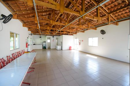 Apartamento para alugar com 50m², 2 quartos e 1 vaga Apartamento para alugar com 50m², 2 quartos e 1 vagaÁrea comum - Salão de festas