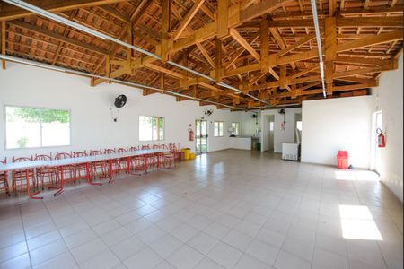 Apartamento para alugar com 50m², 2 quartos e 1 vaga Apartamento para alugar com 50m², 2 quartos e 1 vagaÁrea comum - Salão de festas