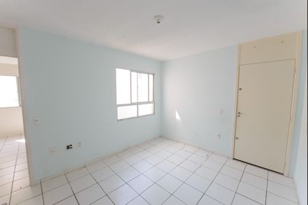 Sala de apartamento para alugar com 2 quartos, 50m² em Piracangaguá, Taubaté