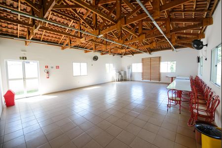 Apartamento para alugar com 50m², 2 quartos e 1 vaga Apartamento para alugar com 50m², 2 quartos e 1 vagaÁrea comum - Salão de festas