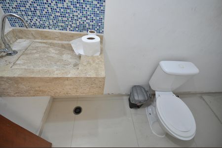Casa de condomínio para alugar com 47m², 2 quartos e 2 vagasLavabo