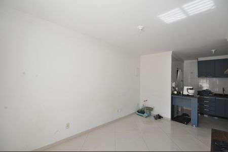 Casa de condomínio para alugar com 47m², 2 quartos e 2 vagasSala