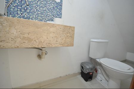 Casa de condomínio para alugar com 47m², 2 quartos e 2 vagasLavabo