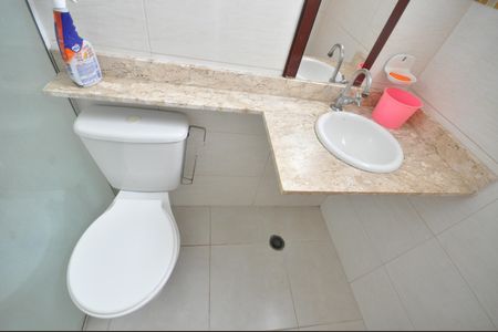 Casa de condomínio para alugar com 47m², 2 quartos e 2 vagasBanheiro da Suíte 2