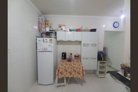 Casa à venda com 82m², 2 quartos e 1 vagacozinha