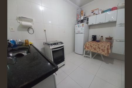 Casa à venda com 82m², 2 quartos e 1 vagacozinha