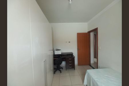 Casa à venda com 82m², 2 quartos e 1 vagaquarto 2