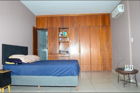 Casa para alugar com 200m², 3 quartos e 2 vagasSuíte