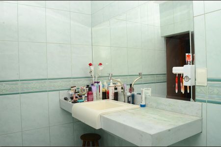 Casa para alugar com 200m², 3 quartos e 2 vagasBanheiro da Suíte