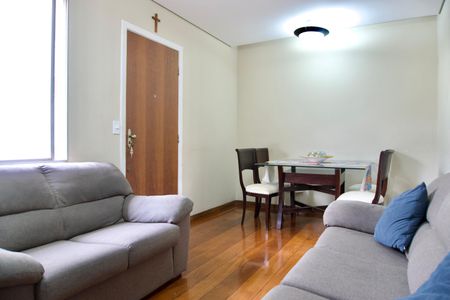 Apartamento à venda com 3 quartos, 65m² em Nova Floresta, Belo Horizonte