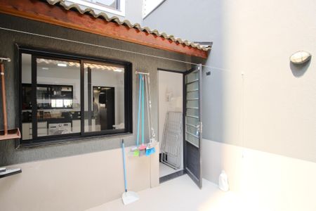 Casa à venda com 230m², 3 quartos e 2 vagasQuintal