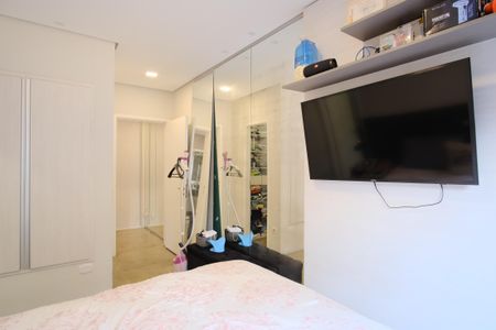 Casa à venda com 230m², 3 quartos e 2 vagasSuíte