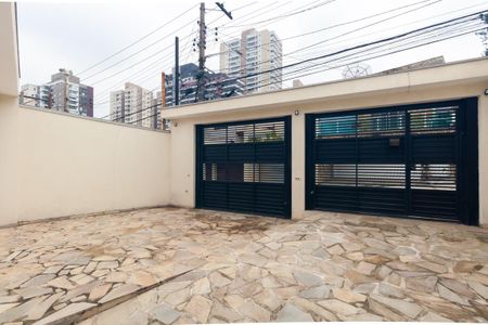 Garagem de casa à venda com 2 quartos, 160m² em Vila Ema, São Paulo