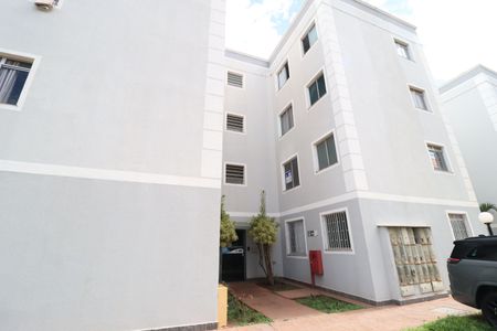 Apartamento para alugar com 50m², 2 quartos e 1 vagaFachada do bloco