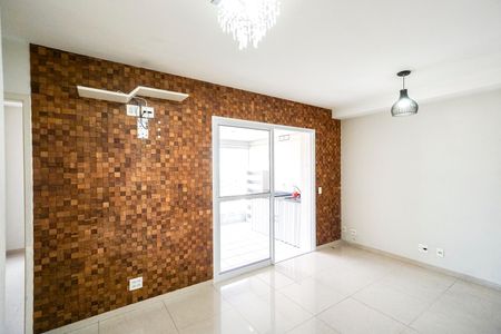 Apartamento à venda com 110m², 3 quartos e 1 vaga Apartamento à venda com 110m², 3 quartos e 1 vagaSala