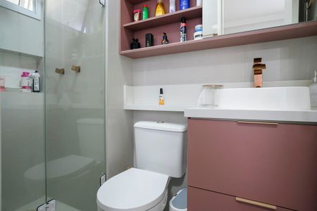 Apartamento à venda com 62m², 3 quartos e 2 vagasBanheiro da suíte