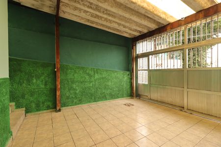 Casa à venda com 150m², 2 quartos e 2 vagasGaragem
