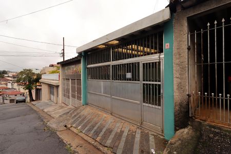 Casa à venda com 150m², 2 quartos e 2 vagasFachada