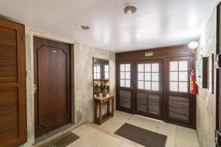 Apartamento para alugar com 51m², 1 quarto e sem vaga Apartamento para alugar com 51m², 1 quarto e sem vagaHall de entrada