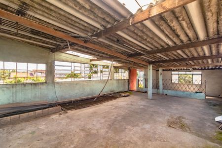 Casa à venda com 195m², 3 quartos e 2 vagas