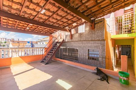 Casa à venda com 195m², 3 quartos e 2 vagas