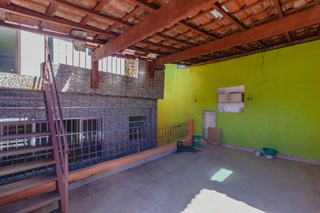 Casa à venda com 195m², 3 quartos e 2 vagas