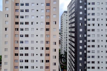 Apartamento à venda com 44m², 2 quartos e 1 vaga Apartamento à venda com 44m², 2 quartos e 1 vagaVista do Quarto 2
